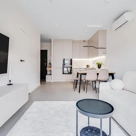 Czysta 4 - A By Homeprime *